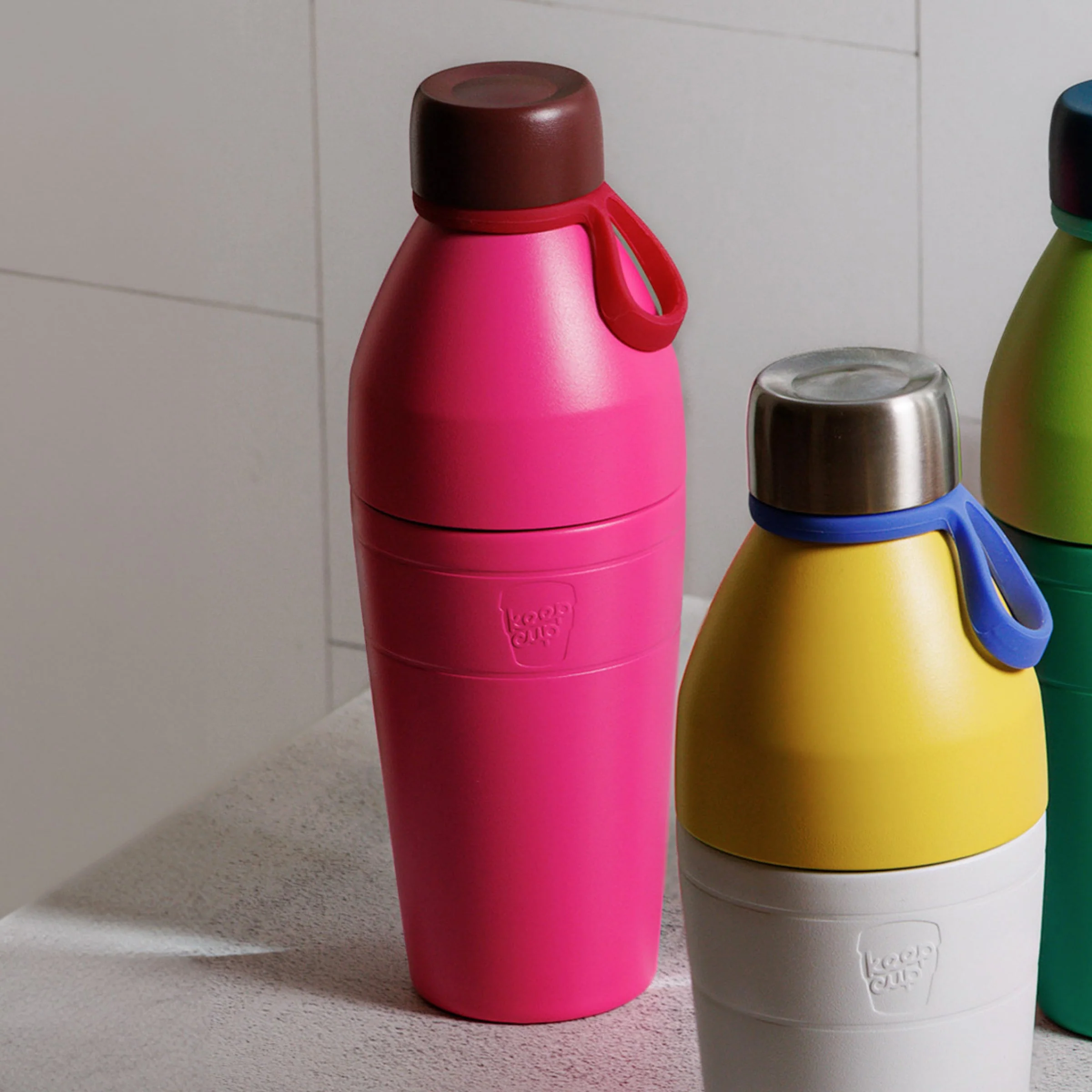 Helix Bottle - 22oz | Fuchsia - Image 5